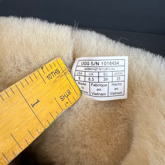 UGG BAILEY BOW II WOMEN’S SIZE 8 TALL CHESTNUT SUEDE WATERPROOF 1016434 TAN - Picture 5 of 9